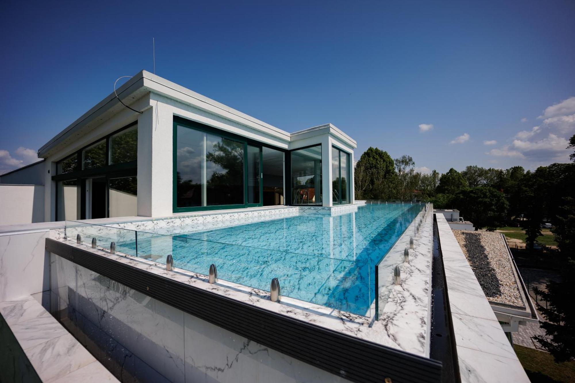 Bauhaus Labi Garden Wellness Апартаменты Шиофок