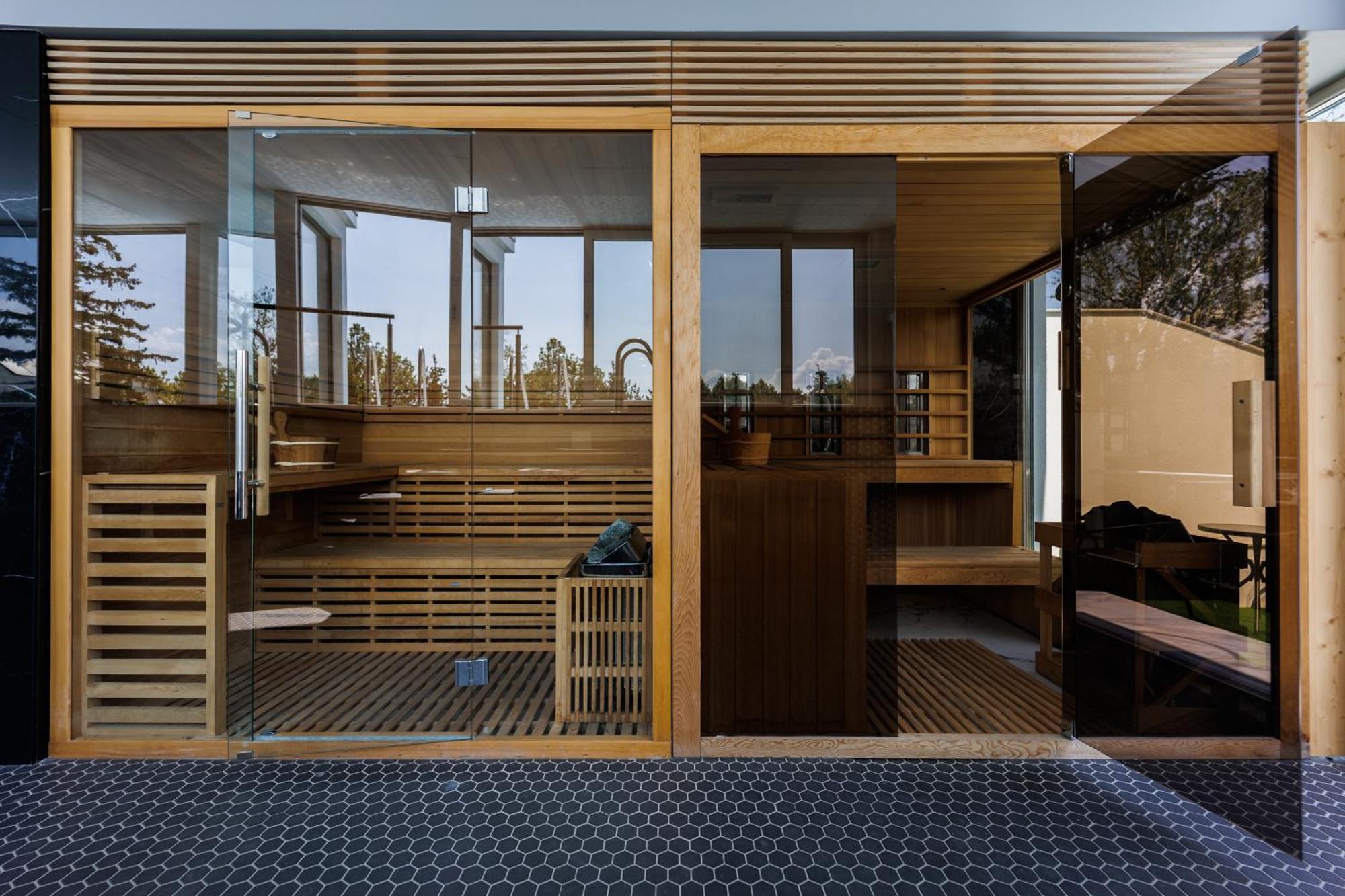 Апартаменты Bauhaus Labi Garden Wellness Шиофок