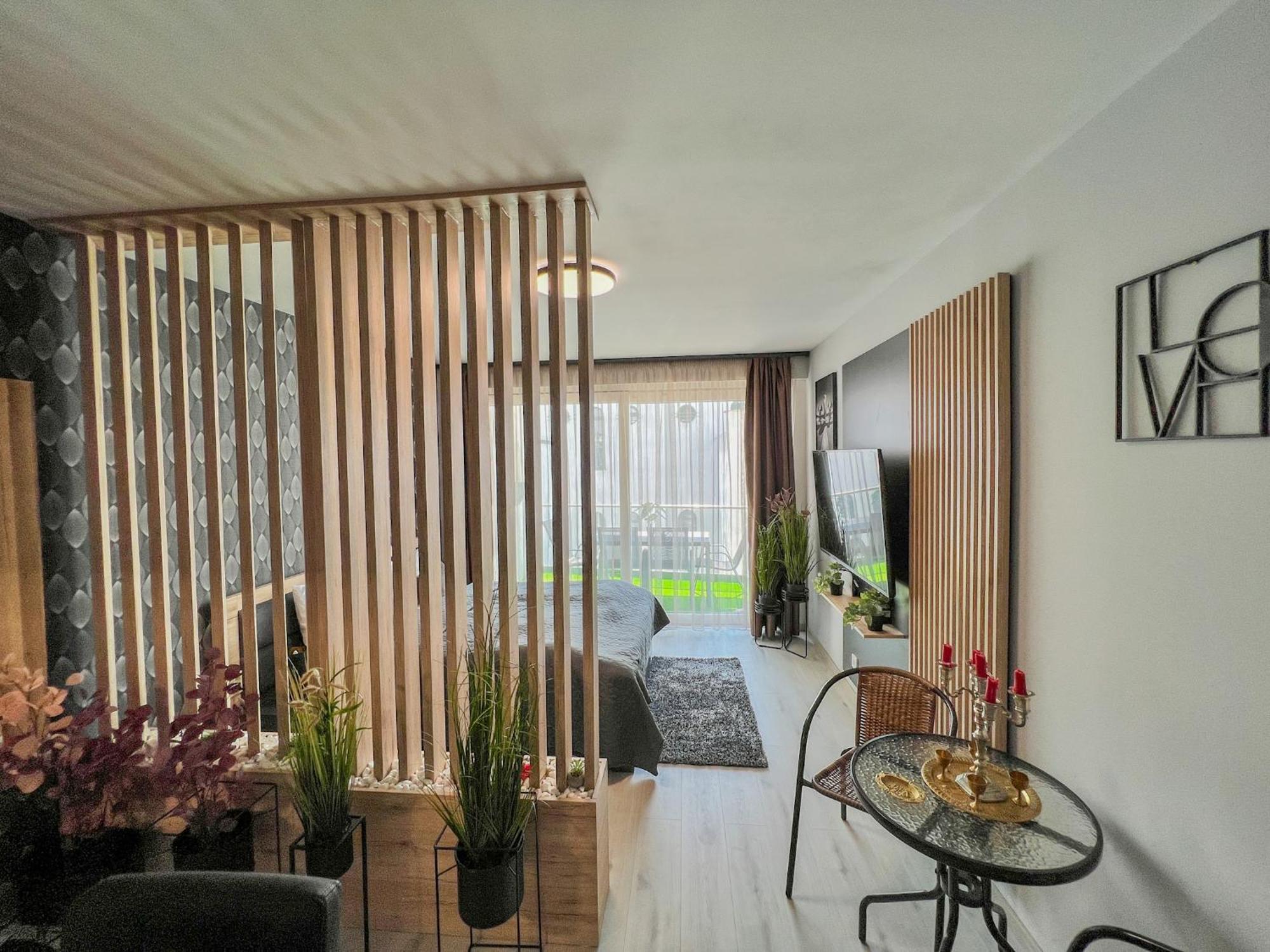 Апартаменты Bauhaus Labi Garden Wellness Шиофок